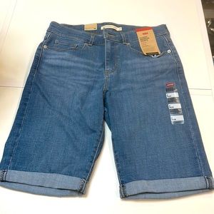 Levi’s Bermuda Short